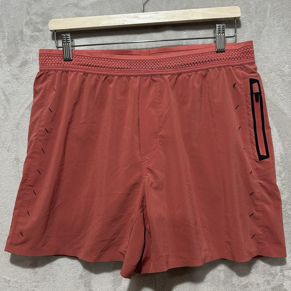 Ten Thousand The Session Shorts Men's‎ L Coral Lightweight Laser Cut Ventilation